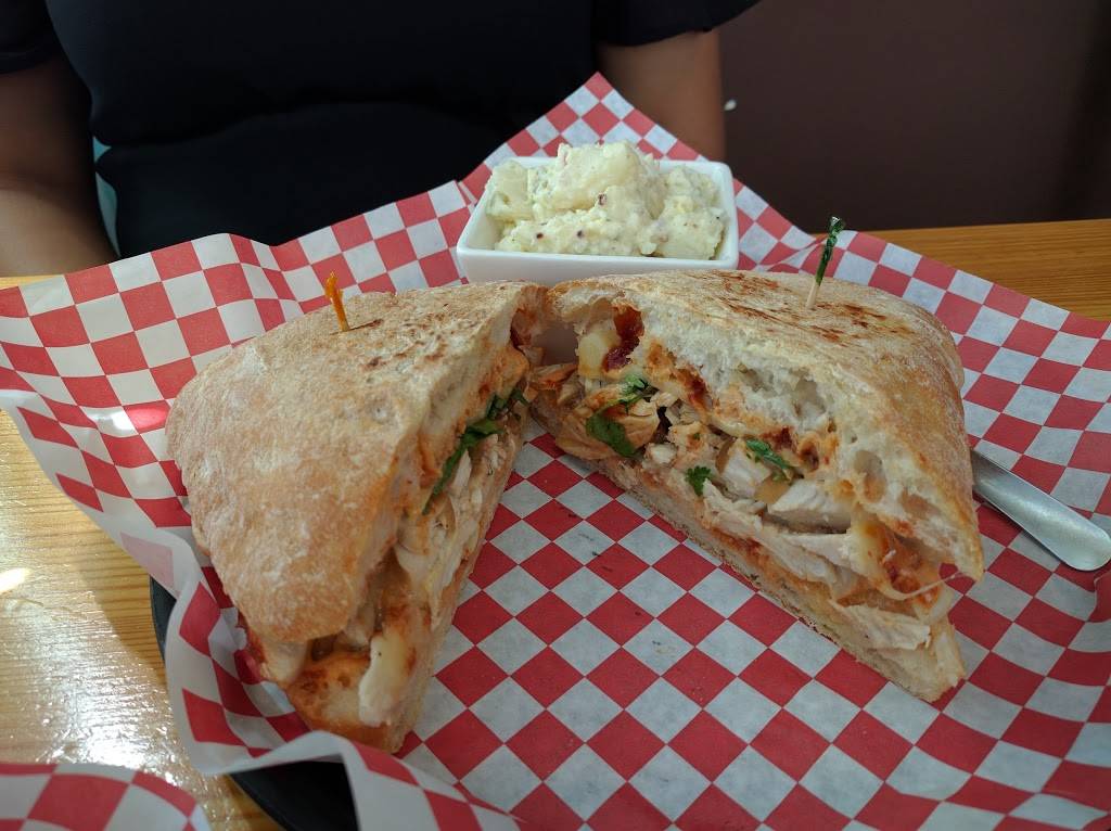 Rae. G Café | cafe | 3666 S Soto St, Vernon, CA 90058, USA | 3235855551 OR +1 323-585-5551