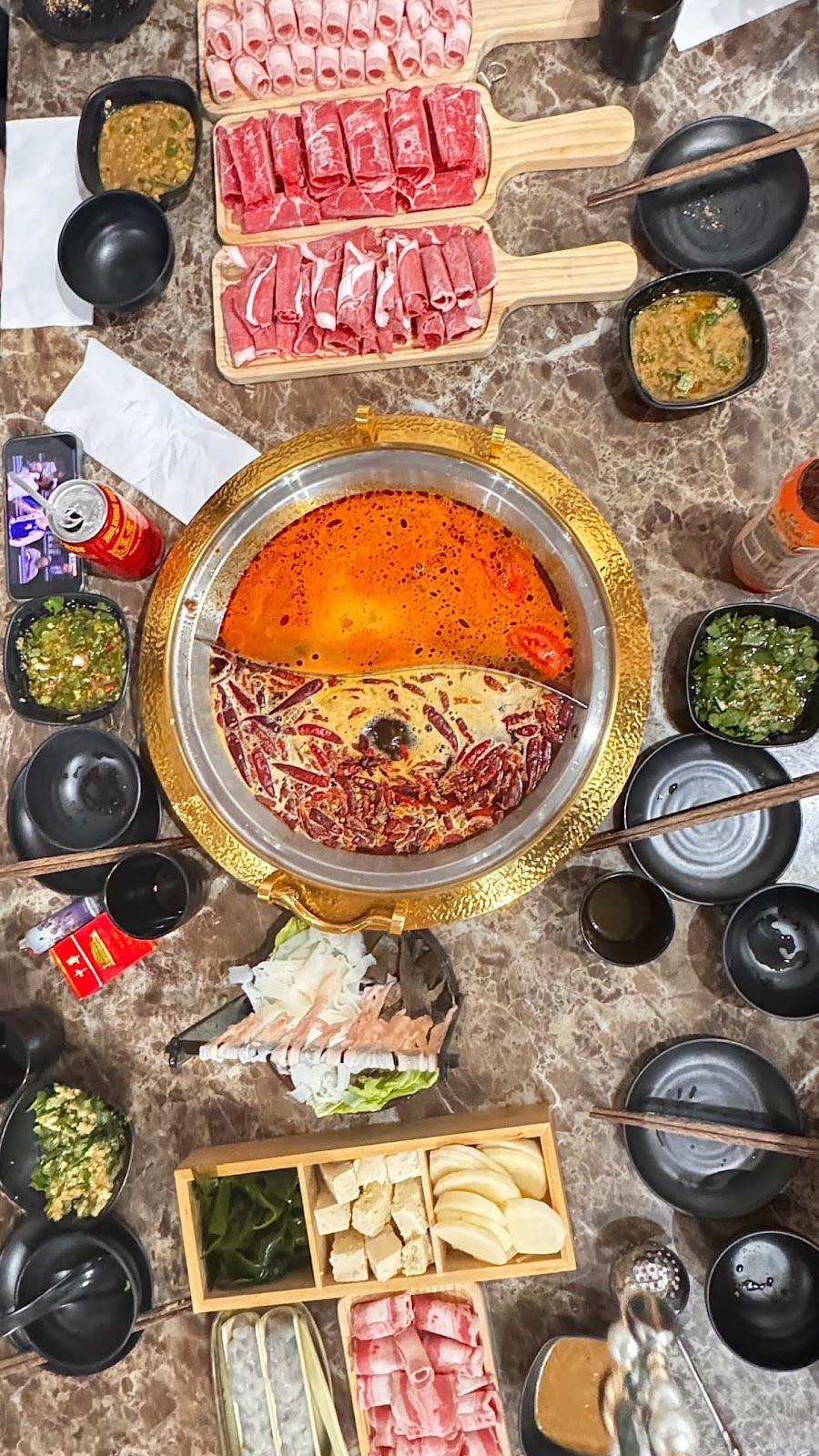 Essential Hotpot | restaurant | 1260 Lake Blvd # 111, Davis, CA 95616, USA | 5302981526 OR +1 530-298-1526