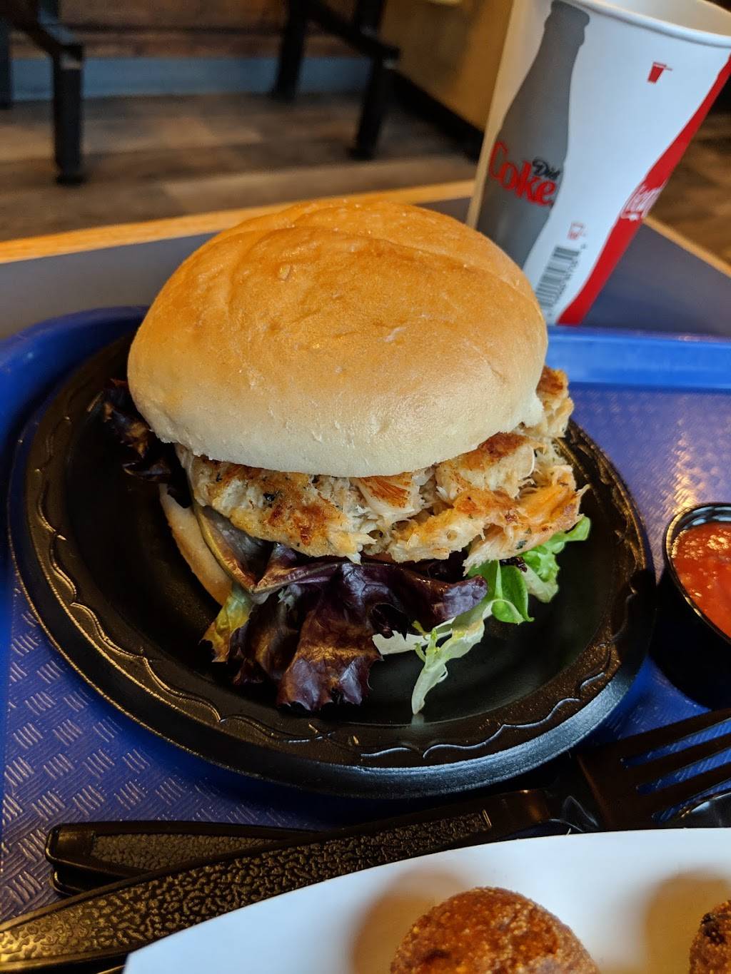 Jolly Rogers Seafood House | restaurant | 1737 E Perry St, Port Clinton, OH 43452, USA | 4197323382 OR +1 419-732-3382