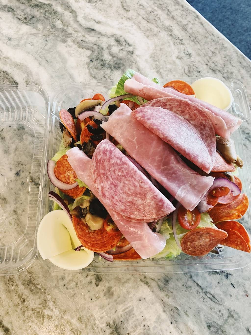 Salty Tomato Pizzeria | meal takeaway | 18 Ocean Ave, West Haven, CT 06516, USA | 2039325353 OR +1 203-932-5353