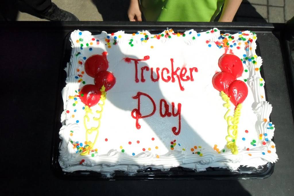 Hamilton Petro Pass | meal takeaway | 740 Parkdale Ave N, Hamilton, ON L8H 3Y2, Canada | 9055430673 OR +1 905-543-0673