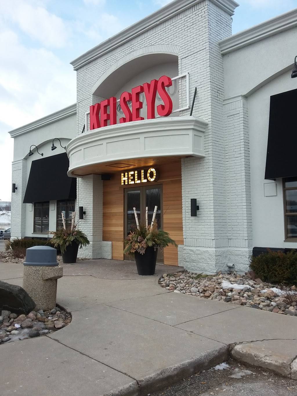 Kelseys Original Roadhouse | restaurant | 917 King St, Midland, ON L4R 4L3, Canada | 7055262784 OR +1 705-526-2784