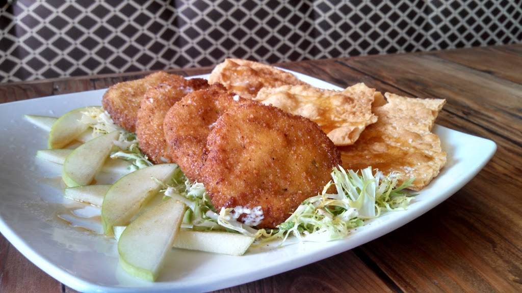 Cary Ale House & Brewing Company | restaurant | 208 W Main St, Cary, IL 60013, USA | 8476397244 OR +1 847-639-7244