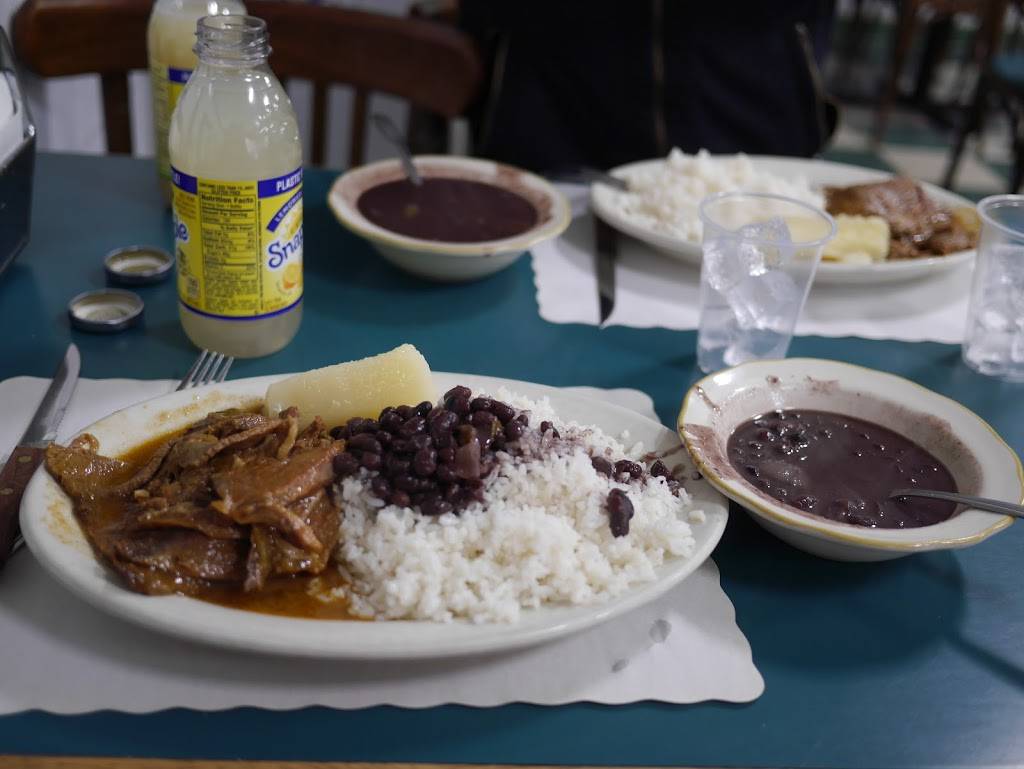 La Pola | restaurant | 5400 Palisade Ave, West New York, NJ 07093, USA | 2018676028 OR +1 201-867-6028