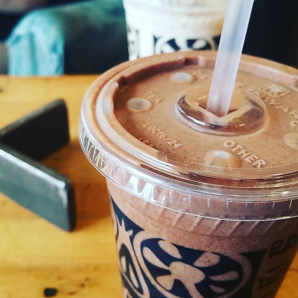 Colectivo Coffee - Mequon | cafe | Mequon Town Center, 11205 N Cedarburg Rd, Mequon, WI 53092, USA | 2623024051 OR +1 262-302-4051