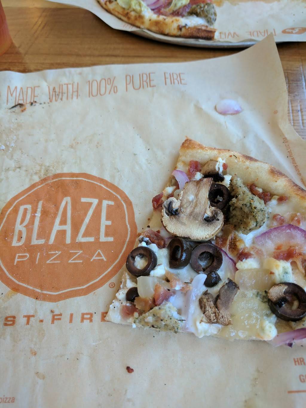 Blaze Pizza | meal takeaway | 5615 E Broadway Blvd, Tucson, AZ 85711, USA | 5202630565 OR +1 520-263-0565