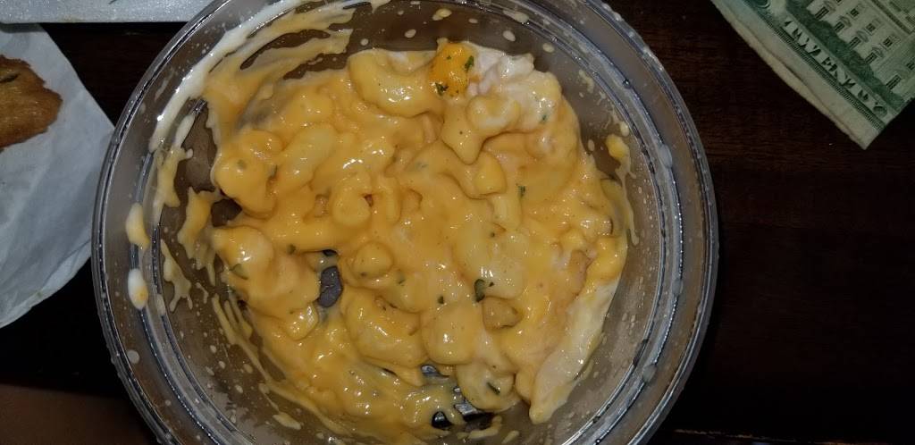 Shrimp Lips | restaurant | 1622 Parsons Ave, Columbus, OH 43207, USA | 6145960720 OR +1 614-596-0720