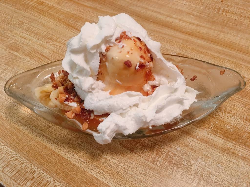 Heggys Nut Shop | restaurant | 3200 Tuscarawas St W, Canton, OH 44708, USA | 3304546611 OR +1 330-454-6611