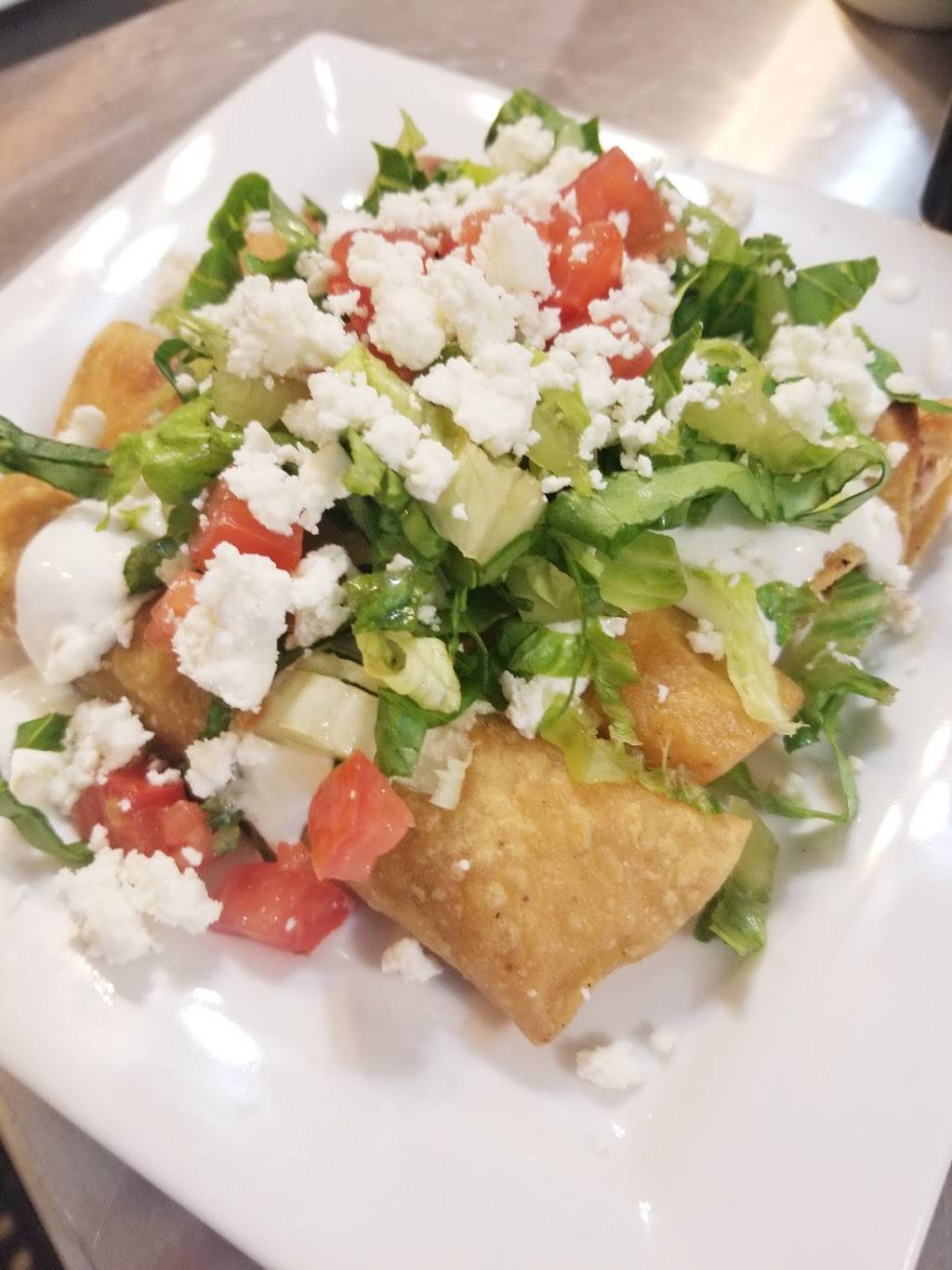 Munch Appetit | restaurant | 3202 E 27th St, Kansas City, MO 64127, USA | 8166064860 OR +1 816-606-4860