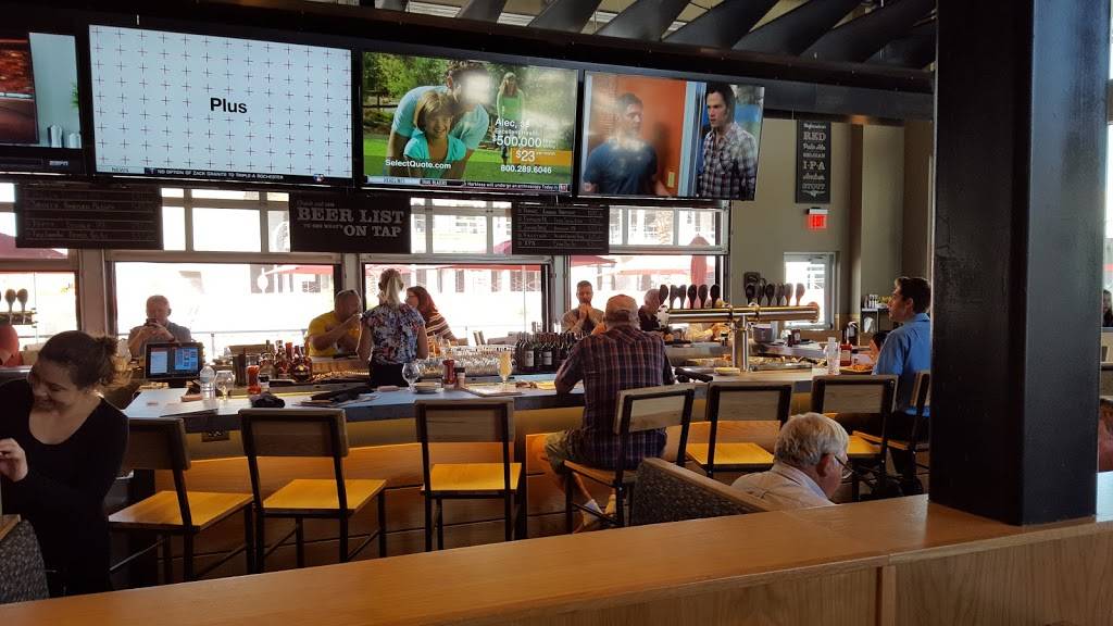 Rock Bottom Restaurant & Brewery | restaurant | 1864 Victory Circle Bldg K, Daytona Beach, FL 32114, USA | 3865168322 OR +1 386-516-8322