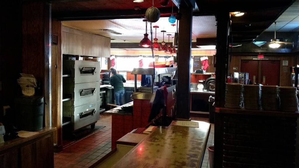 Pascos Pizza | restaurant | 17348 Main St, Hesperia, CA 92345, USA | 7602449656 OR +1 760-244-9656