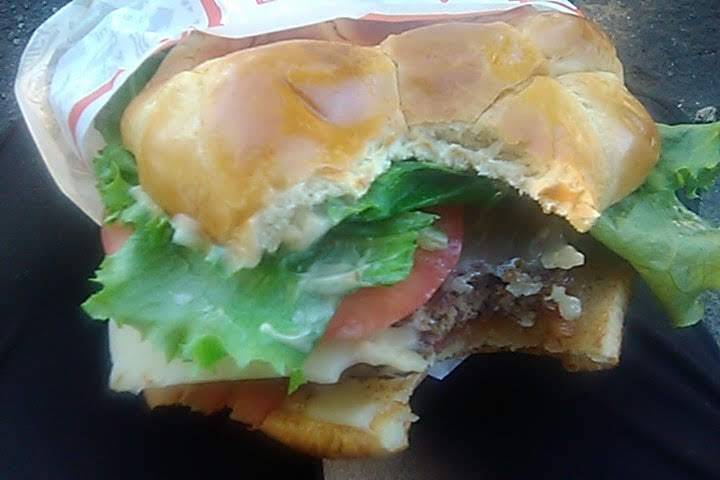 Jack in the Box | restaurant | 1030 Tharp Rd, Yuba City, CA 95993, USA | 5306733283 OR +1 530-673-3283