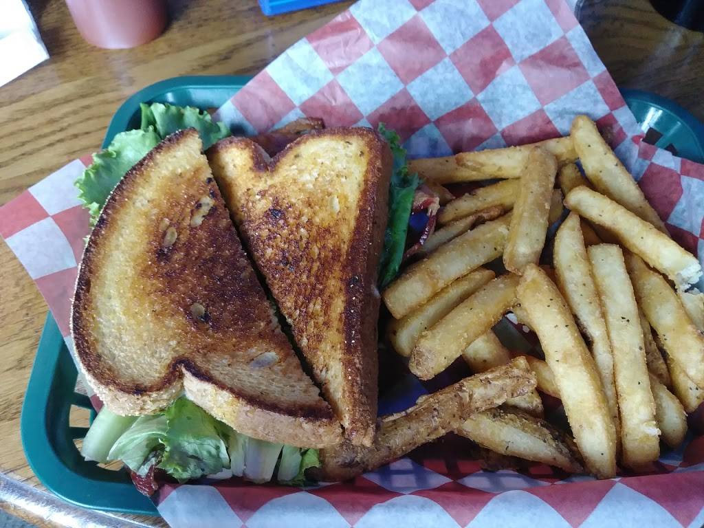 Cove Pub Restaurant | restaurant | 1242 S Cove Camp Point, Inverness, FL 34450, USA | 3523445894 OR +1 352-344-5894