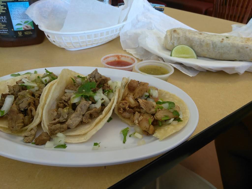 Los Molcajetes | restaurant | 81096 CA-111 ste e, Indio, CA 92201, USA | 7603475339 OR +1 760-347-5339