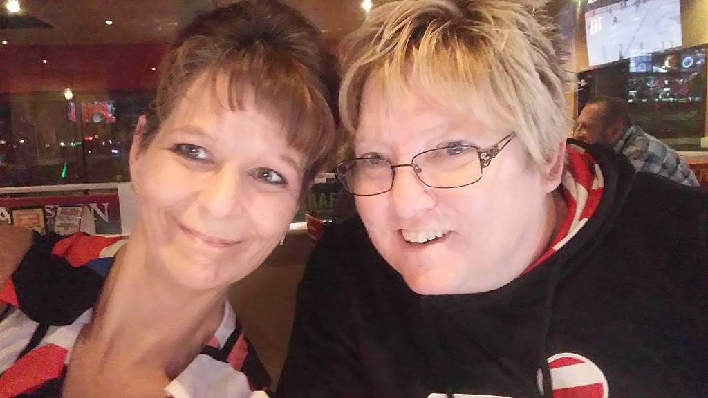 Dylans Grill and Pub | restaurant | 4401 E Sunset Rd, Henderson, NV 89014, USA | 7025471981 OR +1 702-547-1981