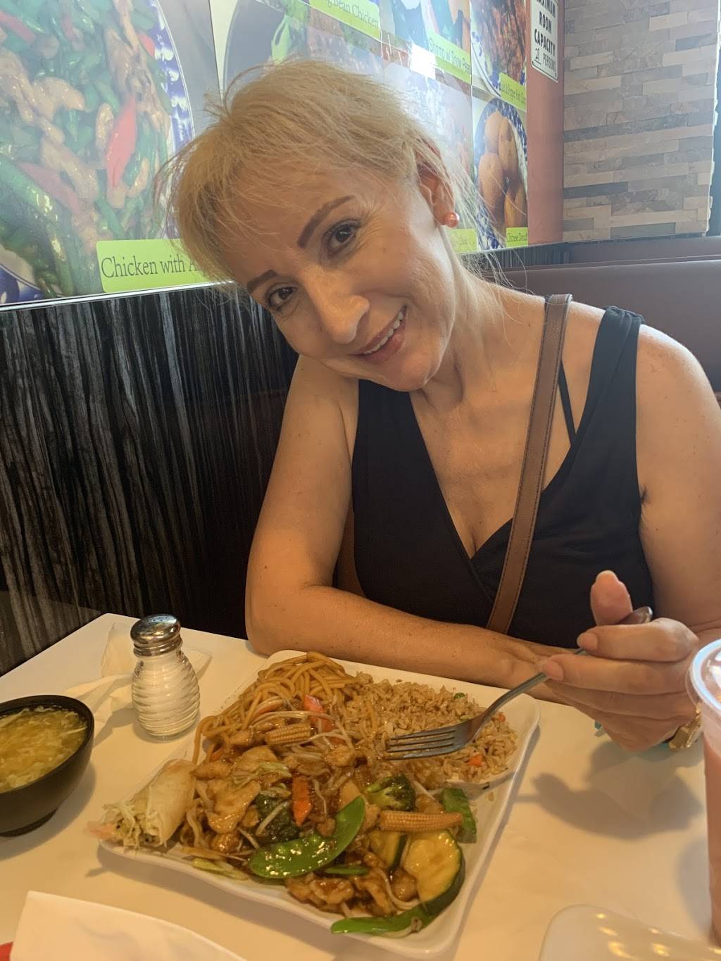 China A Go-Go | restaurant | 7815 Blue Diamond Rd Suite 103, Las Vegas, NV 89178, USA | 7028754105 OR +1 702-875-4105