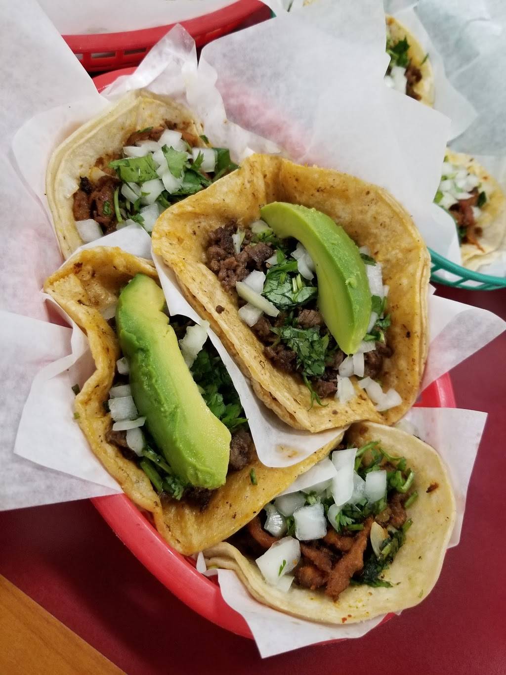 Taqueria Los Comales Little Village | restaurant | 3141 W 26th St, Chicago, IL 60623, USA | 7732470977 OR +1 773-247-0977