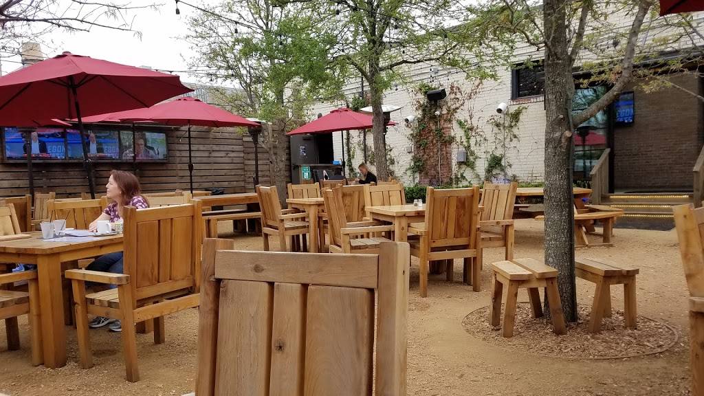 Chelsea Corner | restaurant | 4830 McKinney Ave, Dallas, TX 75205, USA | 4697262211 OR +1 469-726-2211