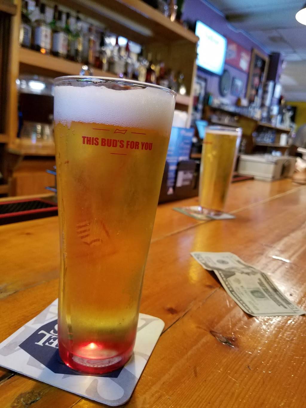 St Georges Country Store | restaurant | 1 Delaware St, St Georges, DE 19733, USA | 3028368202 OR +1 302-836-8202