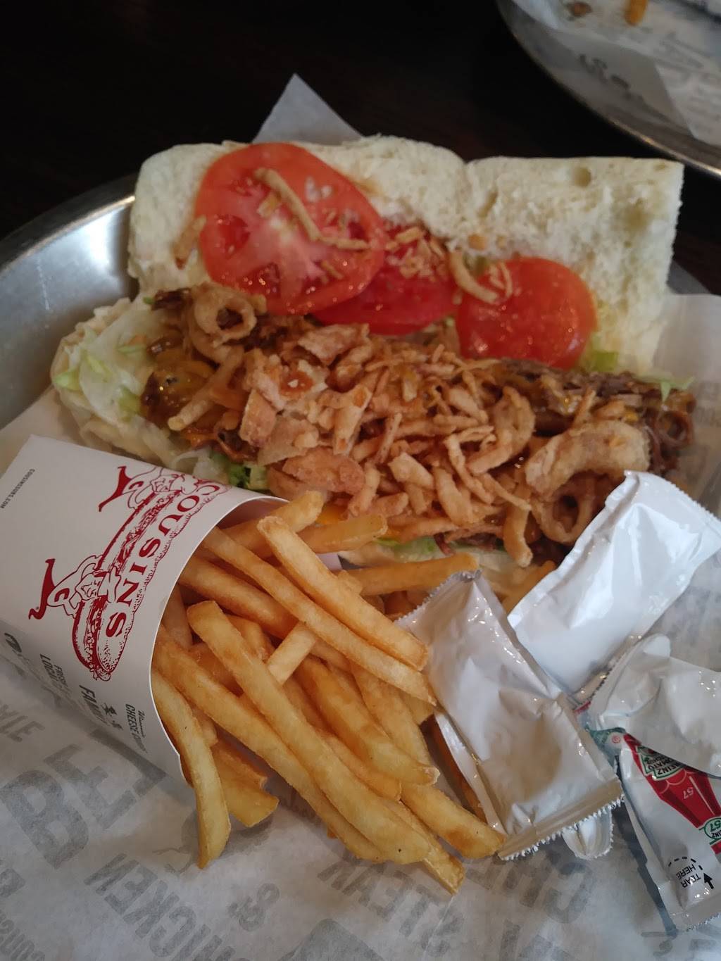 Cousins Subs | meal takeaway | 3104 S 27th St, Milwaukee, WI 53215, USA | 4148311171 OR +1 414-831-1171