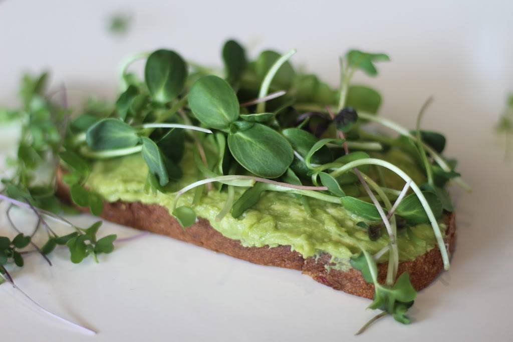 Ginger Juice - Village Shopping Center | restaurant | 7021 Three Chopt Rd, Richmond, VA 23226, USA | 8042823002 OR +1 804-282-3002