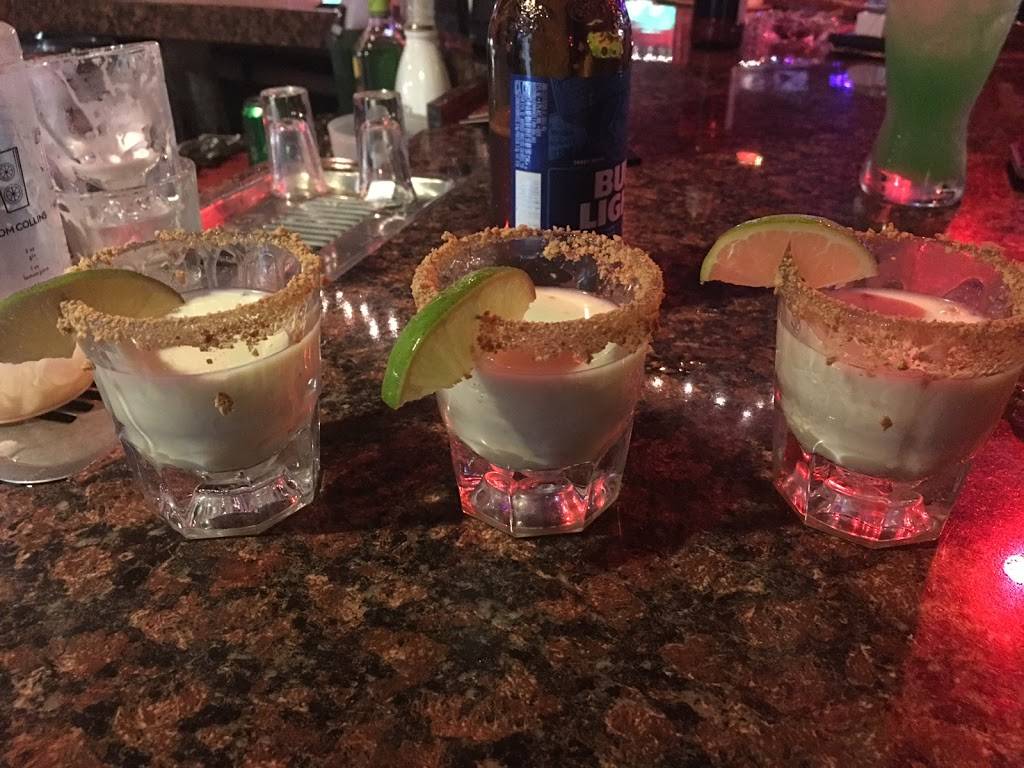 OBs Restaurant & Lounge | restaurant | 1750 N Woodland Blvd, DeLand, FL 32720, USA | 3869439600 OR +1 386-943-9600