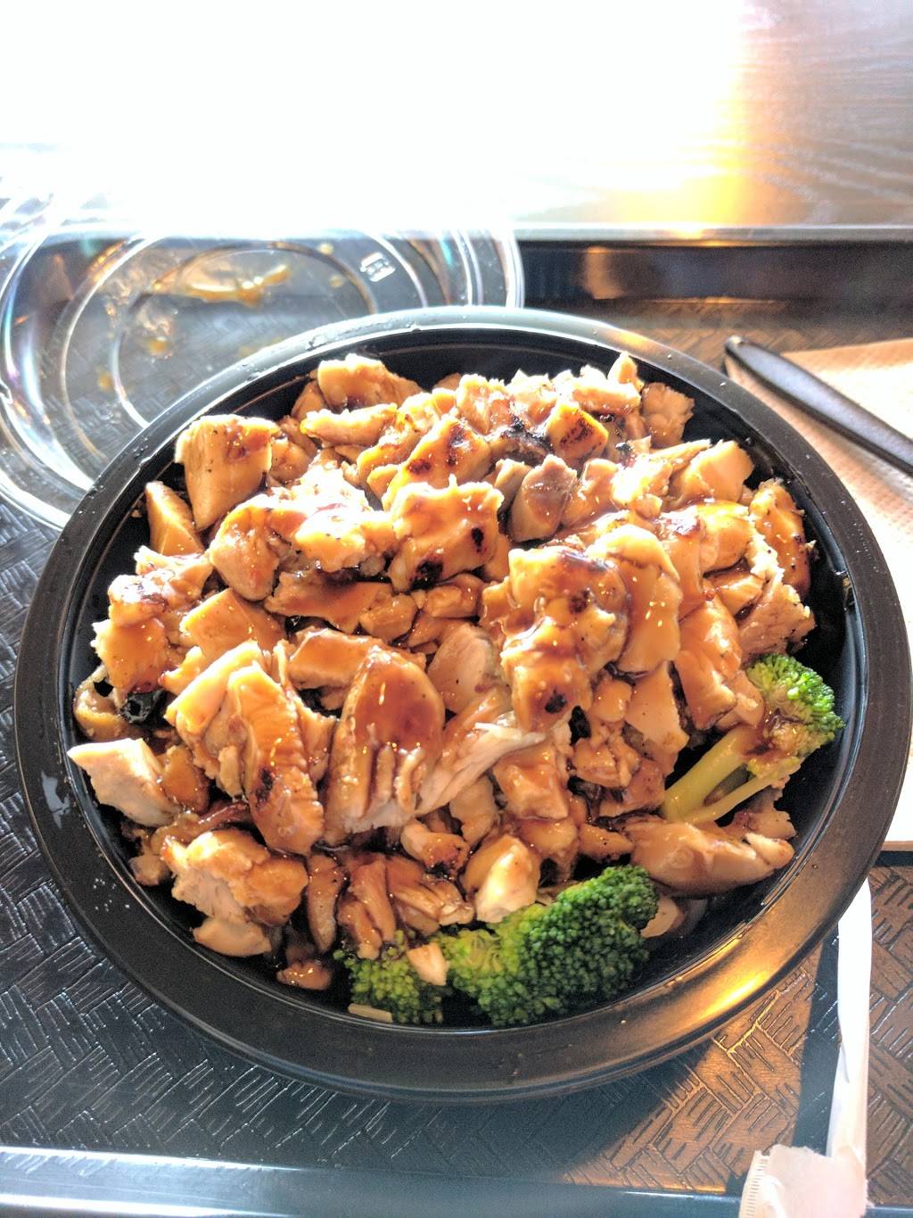 Urban Grill | restaurant | 12907 Sherman Way, North Hollywood, CA 91605, USA | 8187911786 OR +1 818-791-1786