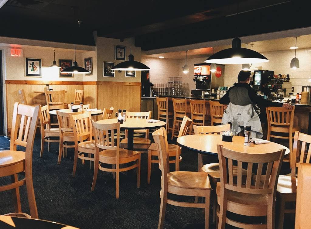 Wolfgangs Restaurant | restaurant | 1530 Wealthy St SE, Grand Rapids, MI 49506, USA | 6164545776 OR +1 616-454-5776