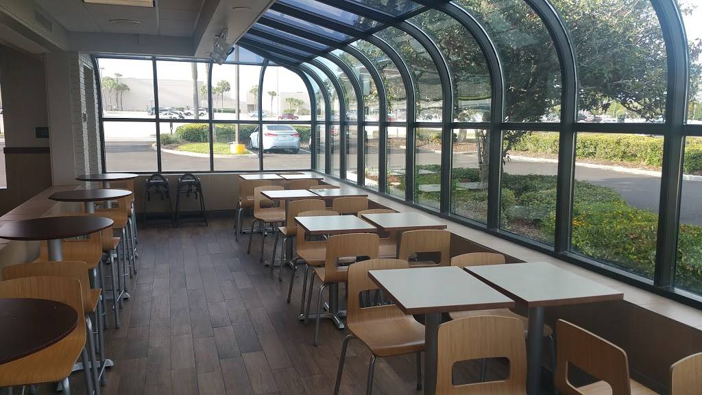 Wendys | restaurant | 10401 US-441, Leesburg, FL 34788, USA | 3527280020 OR +1 352-728-0020