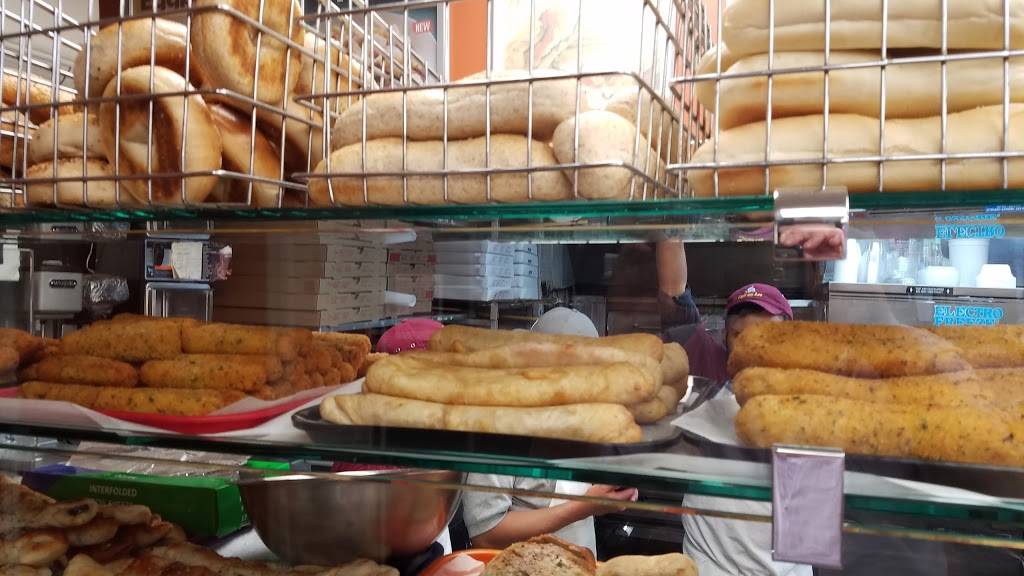 Café Au Lee | restaurant | 193 Lee Ave, Brooklyn, NY 11211, USA | 7183842379 OR +1 718-384-2379