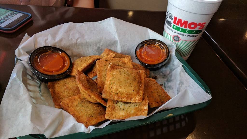 Imos Pizza | restaurant | 1 S Broadway, St. Louis, MO 63102, USA | 3146418899 OR +1 314-641-8899