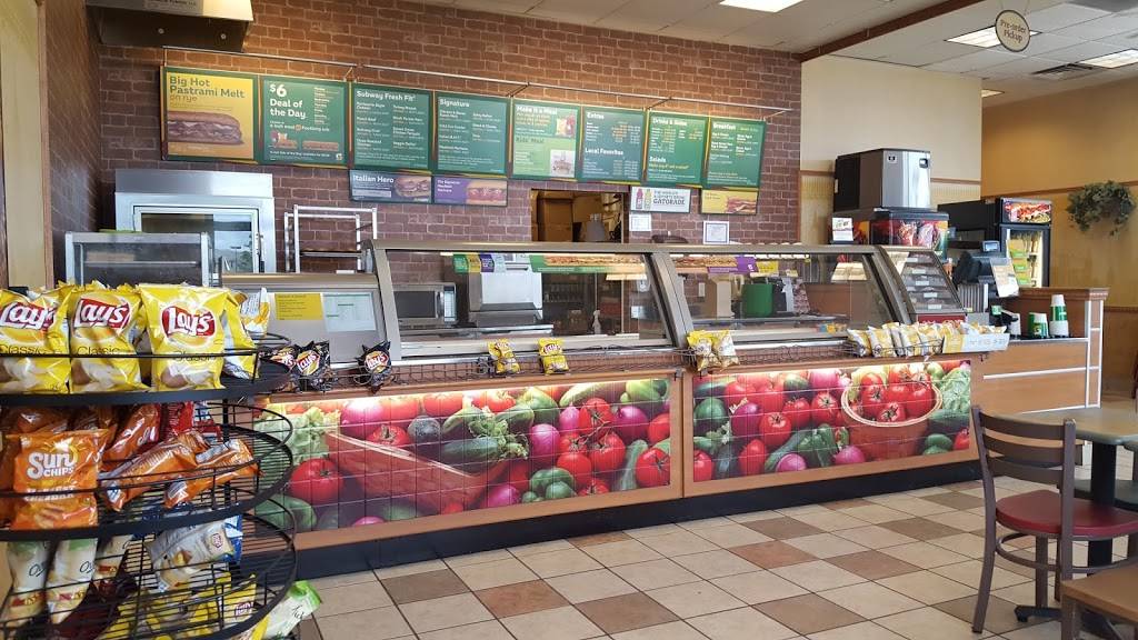 Subway | meal takeaway | 13686 S Redwood Rd, Riverton, UT 84065, USA | 8012510754 OR +1 801-251-0754