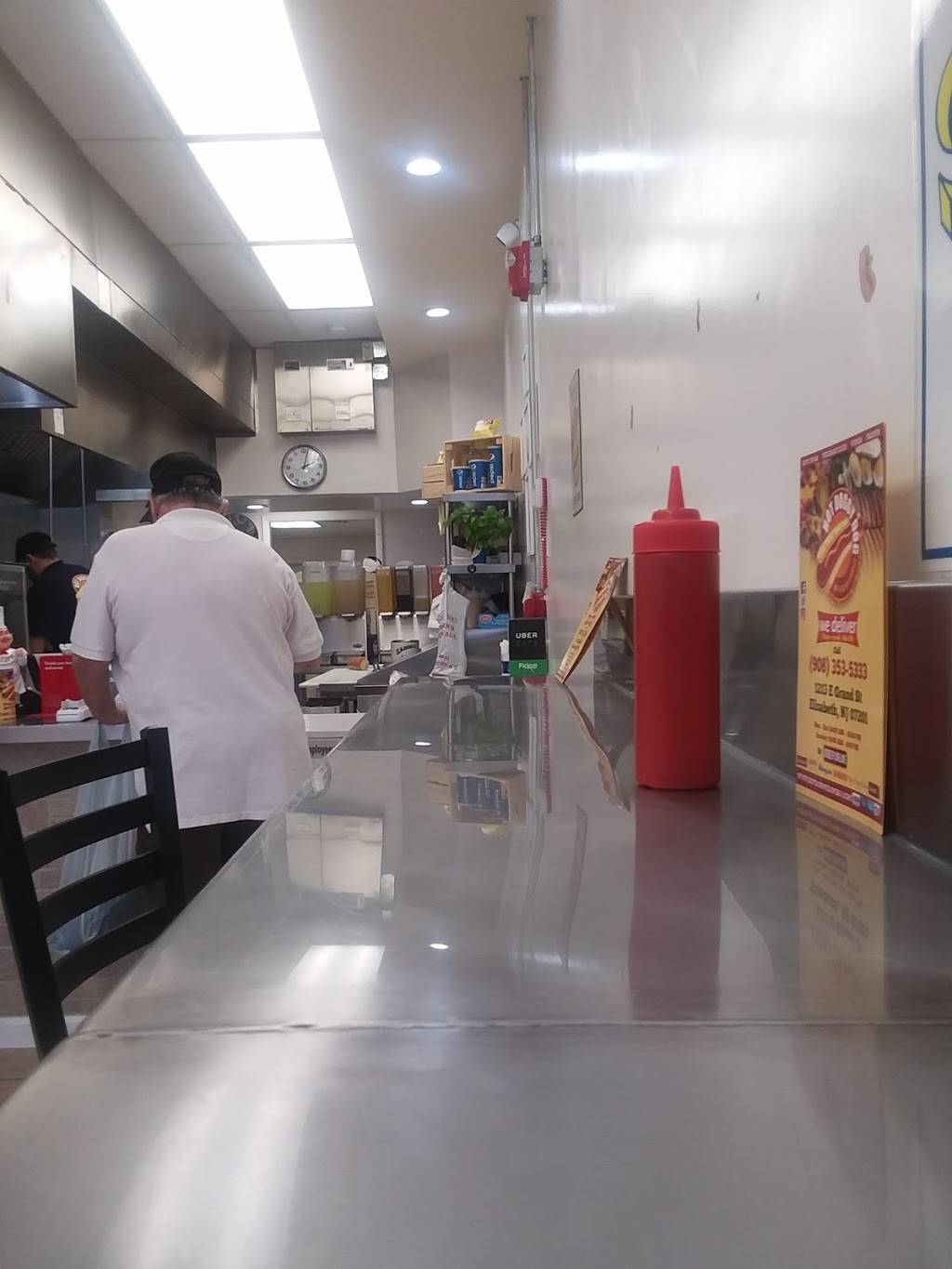 Hot Doggy Dog | restaurant | 1213 E Grand St, Elizabeth, NJ 07201, USA | 9083535333 OR +1 908-353-5333