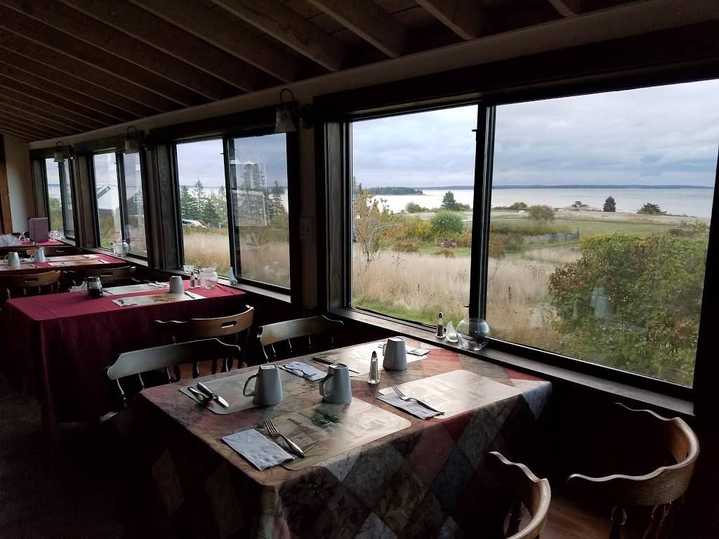 The Lookout | restaurant | 455 Flye Point Rd, Brooklin, ME 04616, USA | 2073592188 OR +1 207-359-2188