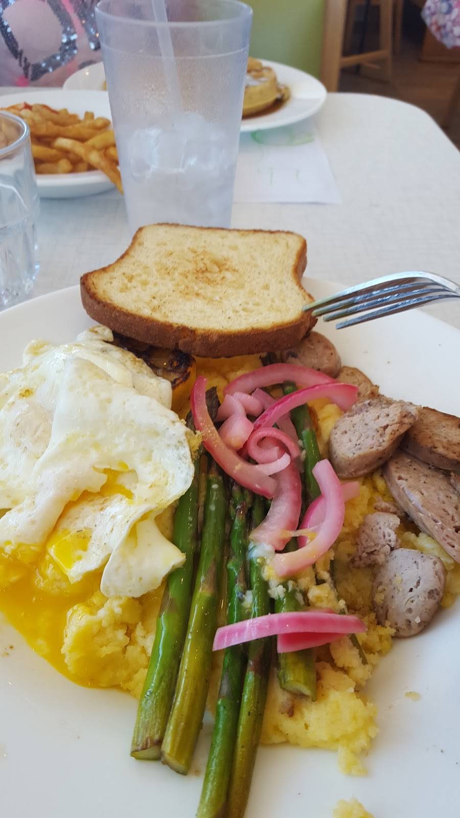 Annas House | restaurant | 3874 Plainfield Ave NE, Grand Rapids, MI 49525, USA | 6163618500 OR +1 616-361-8500