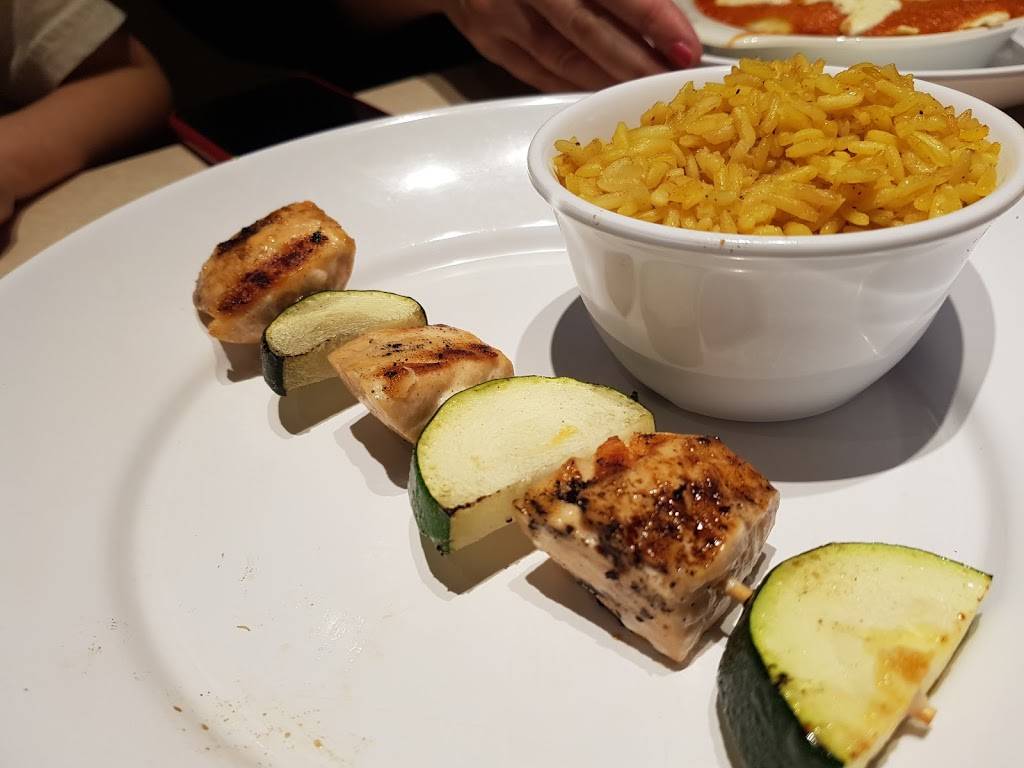 Zoës Kitchen | restaurant | 1129 Savannah Hwy Suite 400, Charleston, SC 29407, USA | 8434733160 OR +1 843-473-3160