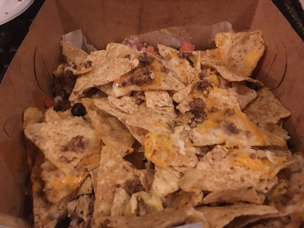 Mama Veras | restaurant | 15385 Merriman Rd, Livonia, MI 48154, USA | 7344664266 OR +1 734-466-4266