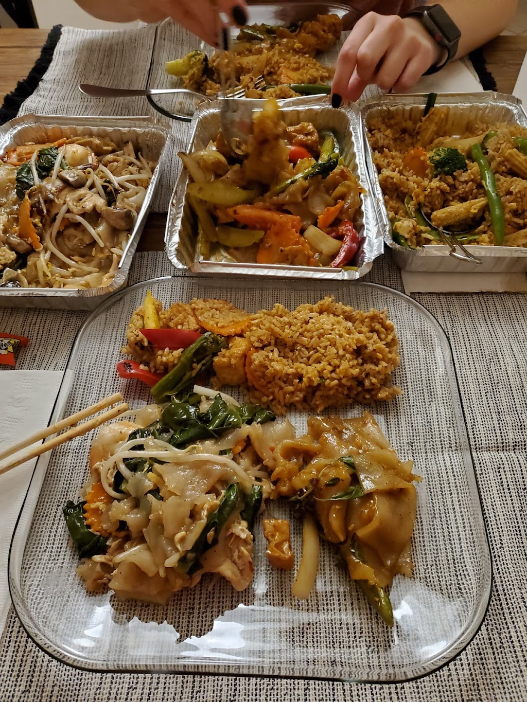 Pad Thai Cafe | restaurant | 6 Hemenway St, Boston, MA 02115, USA | 6172672828 OR +1 617-267-2828