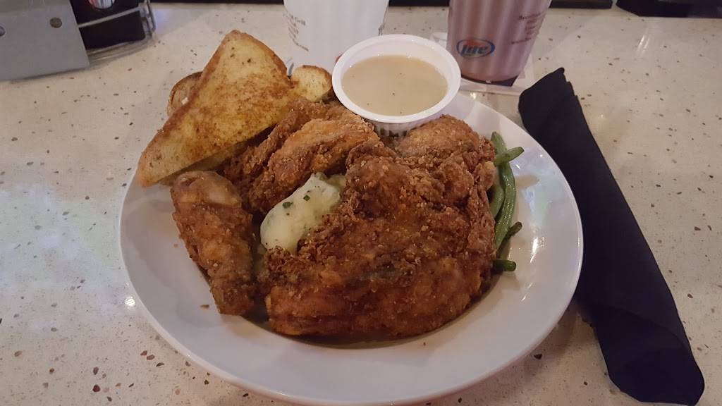 Brewbakers Bar & Grill | restaurant | 9482 Renner Blvd, Lenexa, KS 66219, USA | 9133222739 OR +1 913-322-2739