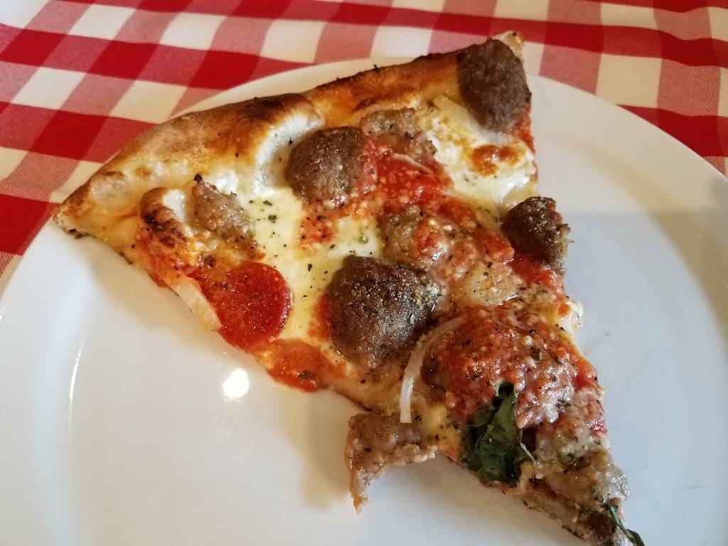 Grimaldis Pizzeria | restaurant | 22810 US-281 #105, San Antonio, TX 78258, USA | 2104819236 OR +1 210-481-9236