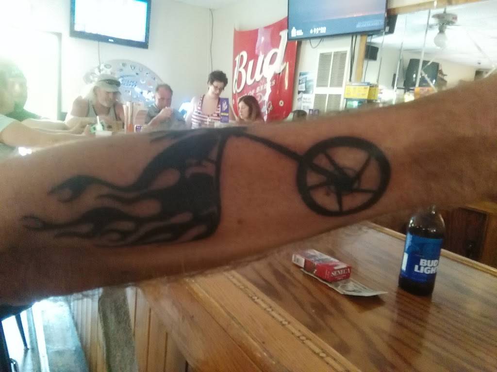 Country Pub 2 | restaurant | 4255 Meads Creek Rd, Painted Post, NY 14870, USA | 6079364221 OR +1 607-936-4221