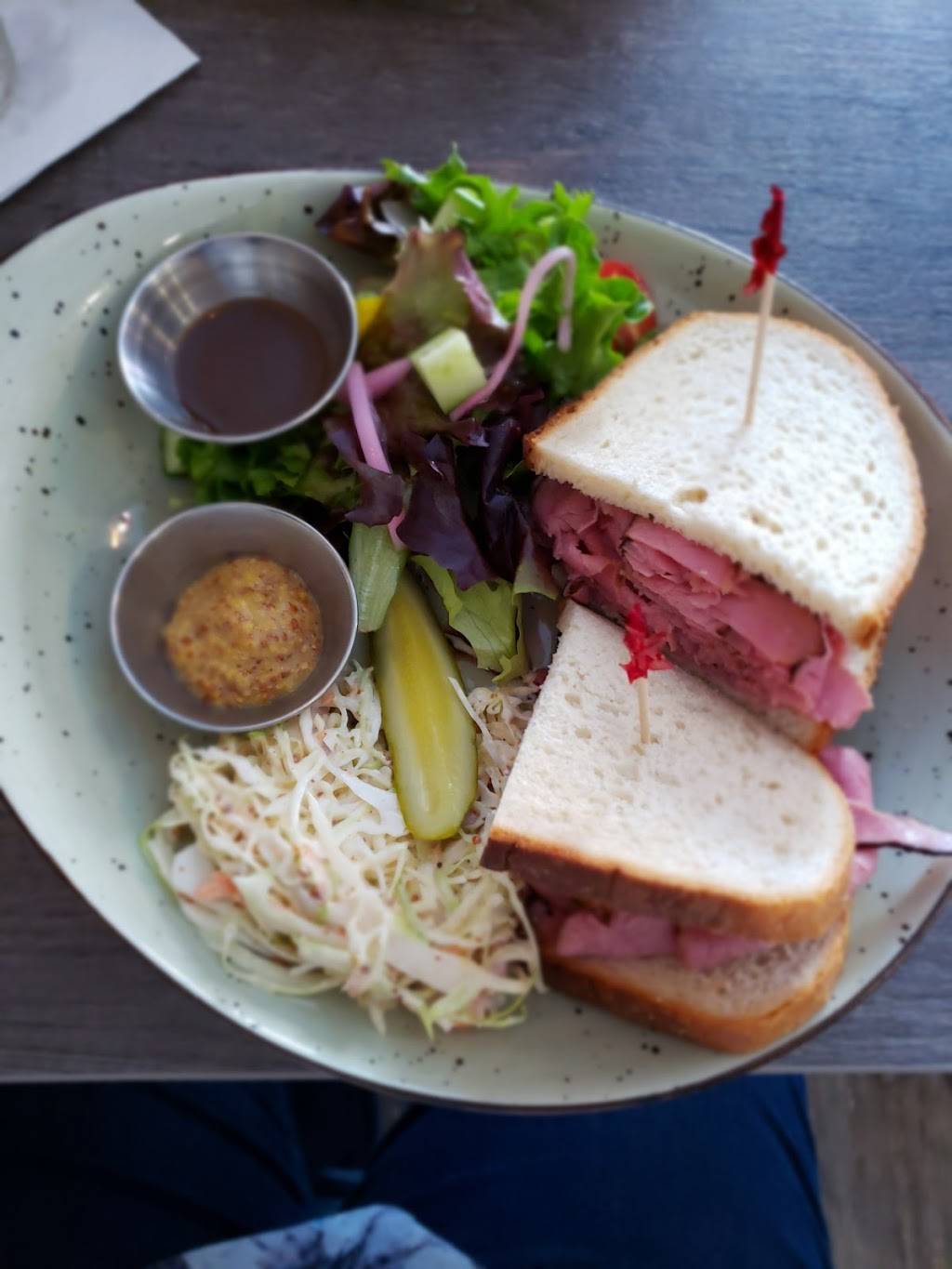 King St. Deli & Bar | restaurant | 91.5 King St W, Cobourg, ON K9A 2M4, Canada | 2892522398 OR +1 289-252-2398