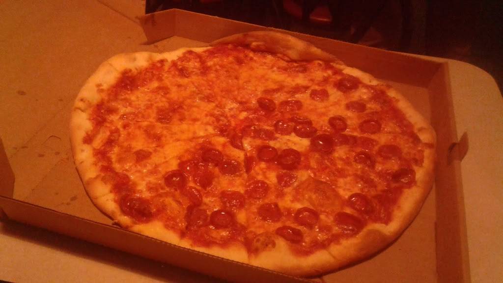 Napoli Pizza | restaurant | 4230 William Penn Hwy # A, Monroeville, PA 15146, USA | 4123733656 OR +1 412-373-3656