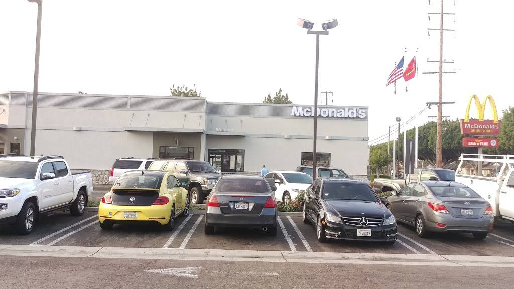 McDonalds | cafe | 4848 Woodruff Ave, Lakewood, CA 90713, USA | 5624296525 OR +1 562-429-6525