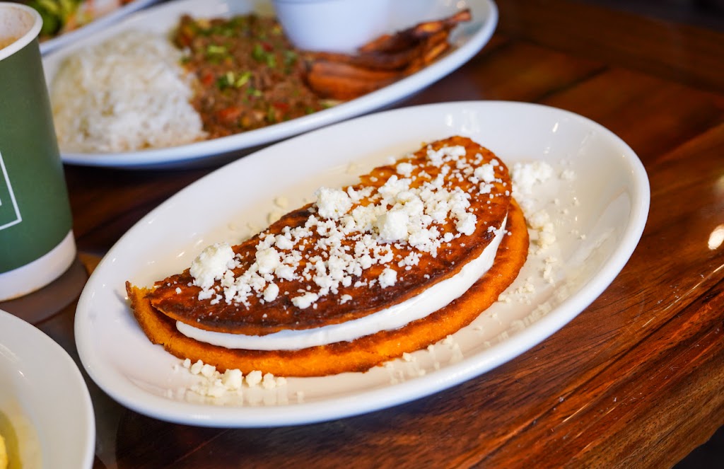 Vivencia Latín Flavors | restaurant | 2800 E Buick Cadillac Blvd, Bloomington, IN 47401, USA | 8126682011 OR +1 812-668-2011