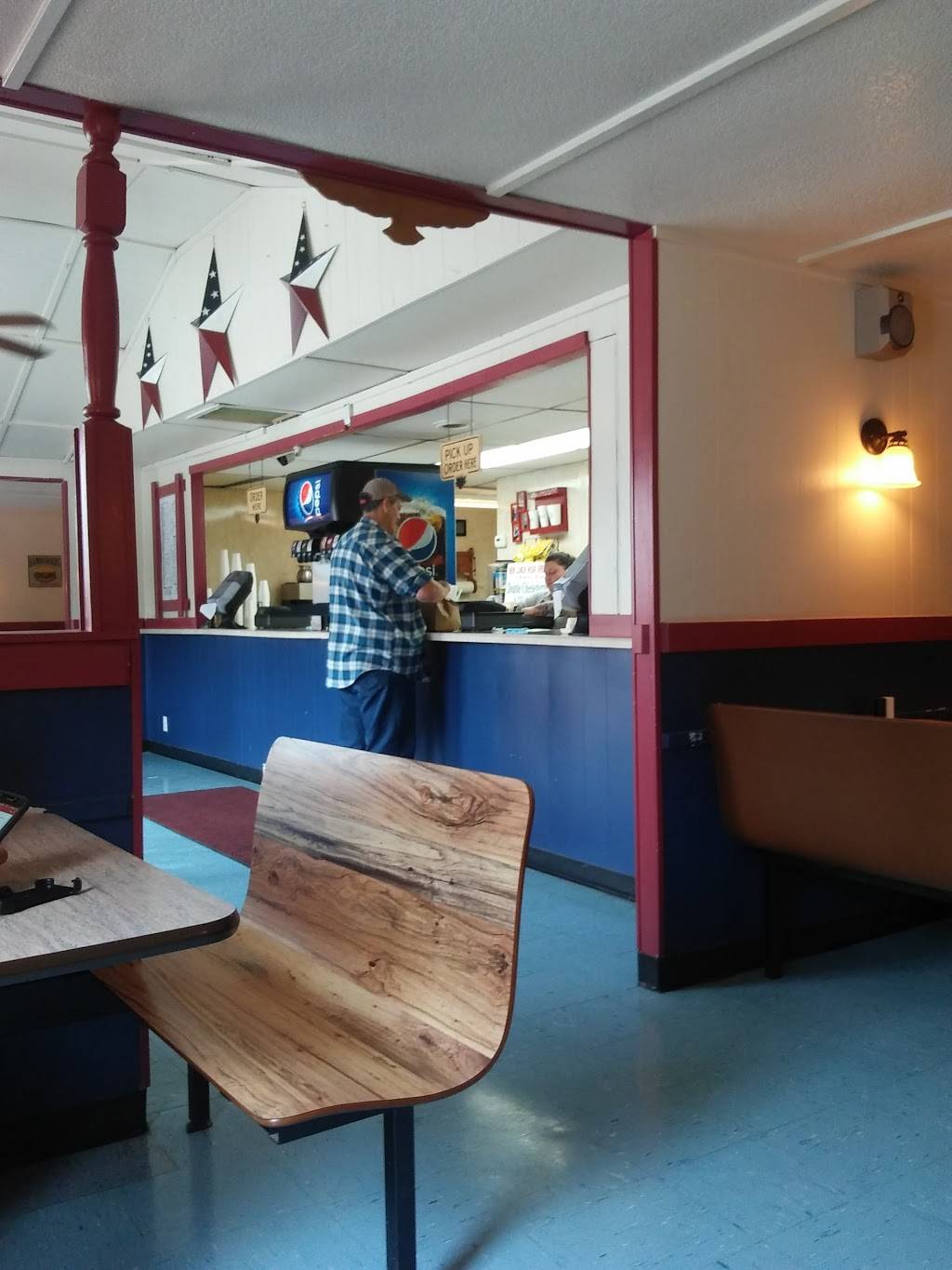 Burger-Haven | restaurant | 639 N Poplar St, Centralia, IL 62801, USA | 6185320614 OR +1 618-532-0614