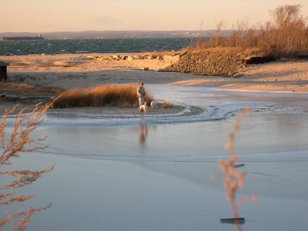 Piping Rock Beach Club | restaurant | 166 Sheep Ln, Locust Valley, NY 11560, USA | 5166762332 OR +1 516-676-2332