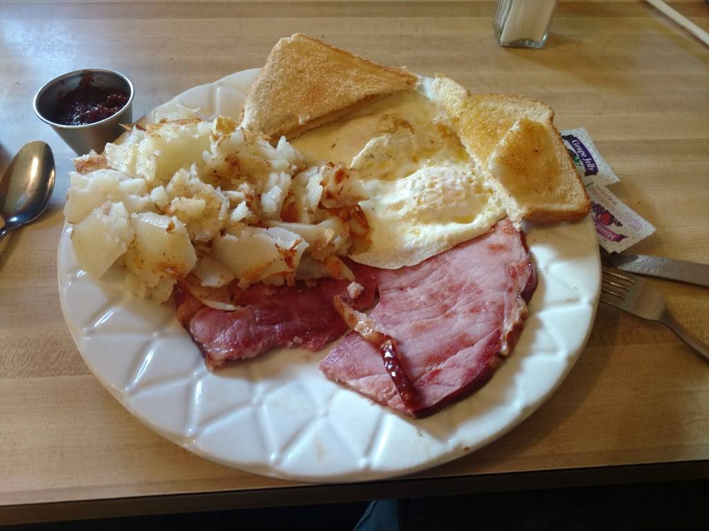 Minney’s Family Restaurant | restaurant | 8199 Elk River Rd, Frametown, WV 26623, USA | 3043648585 OR +1 304-364-8585