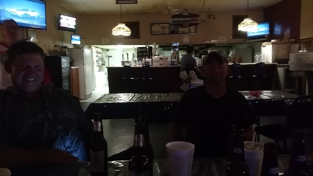 Lewis Pub | restaurant | 217 Main St, Lewis, KS 67552, USA | 6203245707 OR +1 620-324-5707