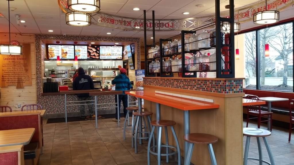 Popeyes Louisiana Kitchen | restaurant | 8 Joyce Rd, New Rochelle, NY 10801, USA | 9143652907 OR +1 914-365-2907